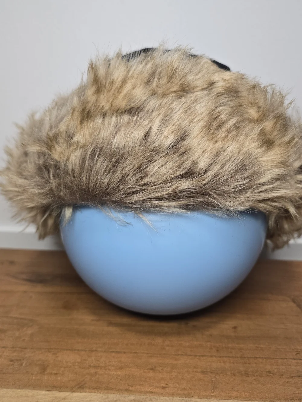 GAP kid's Black Faux-Fur Trapper Hat - 3M Warm Winter Hat